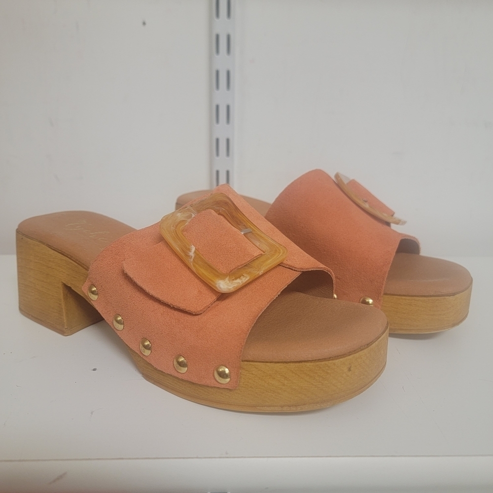 Elegant Women's Peach Mules with Wooden Heel